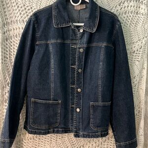 XL STO Susquehanna Trail Denim Jacket. Stretchy in perfect condition